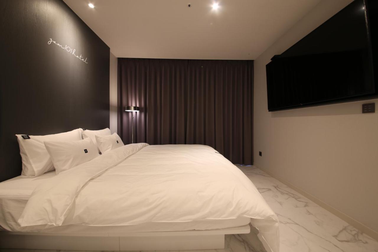 Zam101 Hotel Gimhae Eksteriør billede