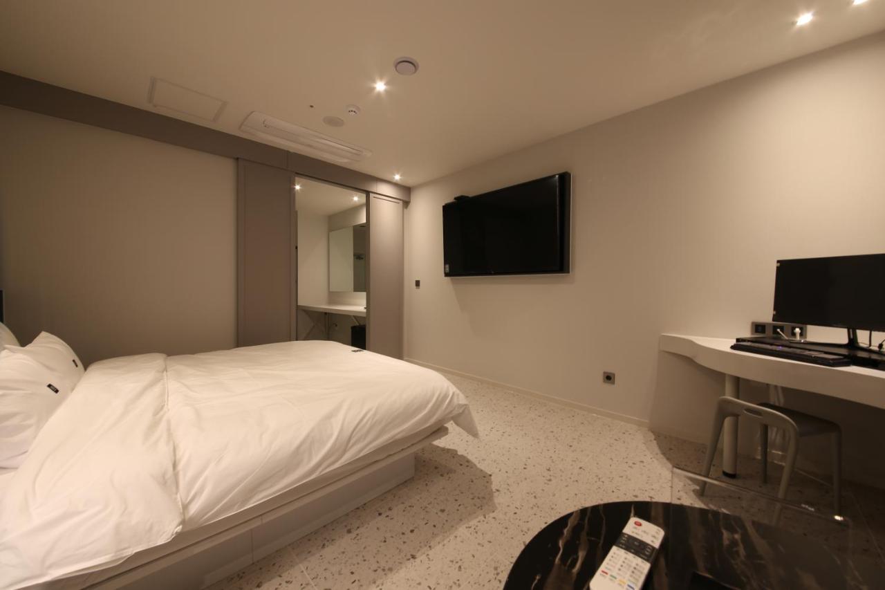 Zam101 Hotel Gimhae Eksteriør billede