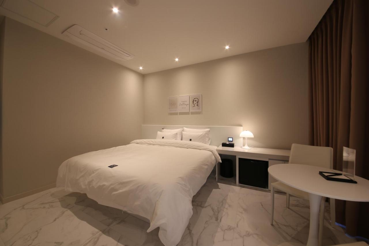 Zam101 Hotel Gimhae Eksteriør billede