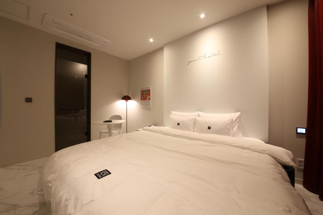 Zam101 Hotel Gimhae Eksteriør billede
