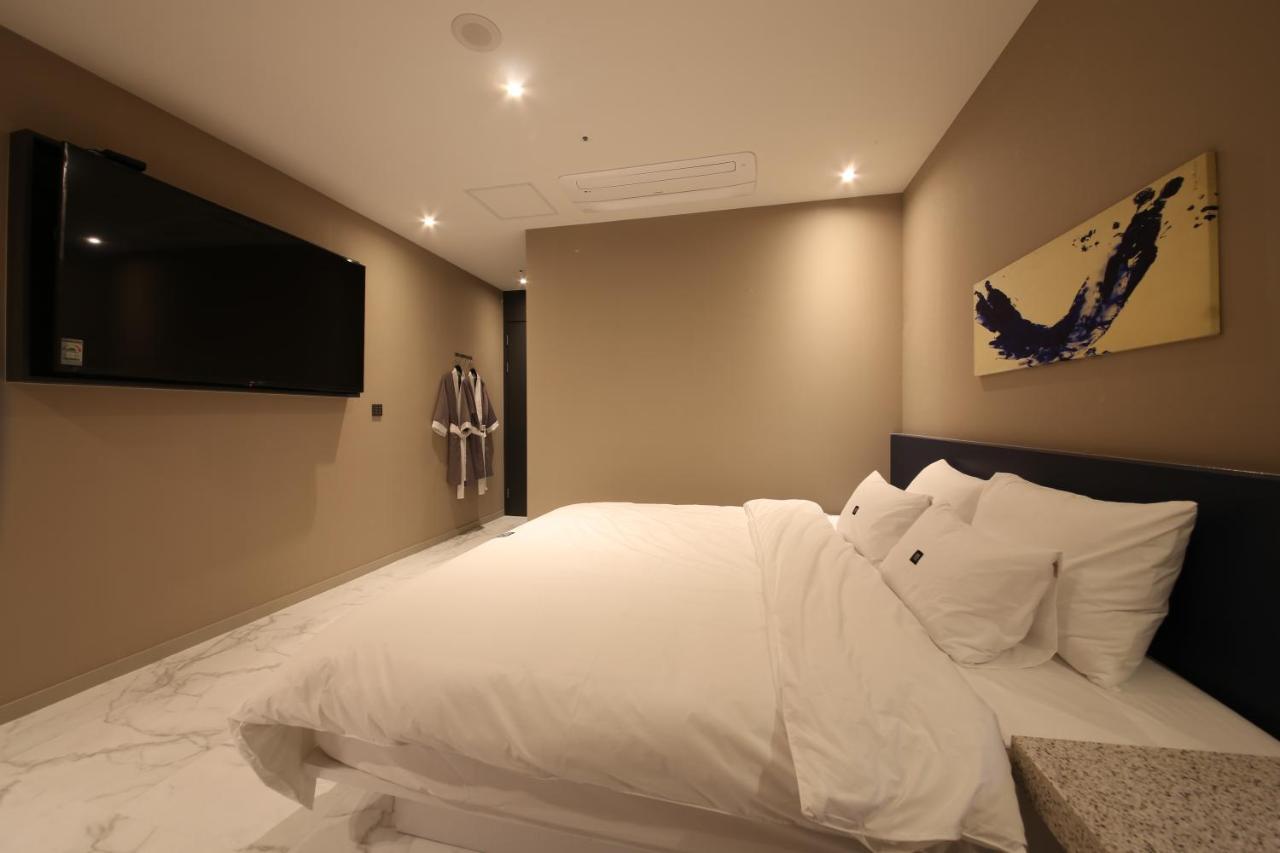 Zam101 Hotel Gimhae Eksteriør billede
