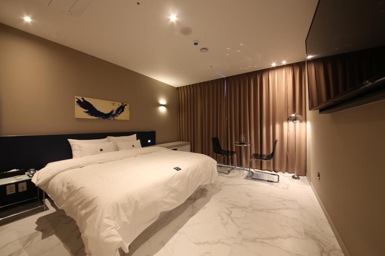 Zam101 Hotel Gimhae Eksteriør billede