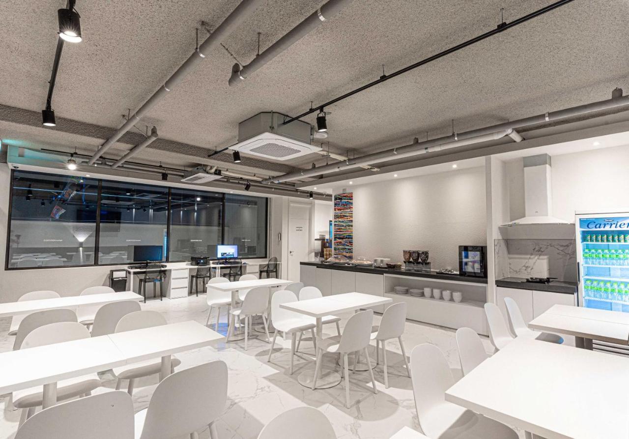 Zam101 Hotel Gimhae Eksteriør billede